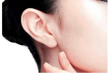 耳畸形再造后遗症