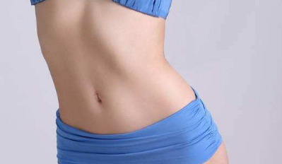 减腰减肚子的运动方法_卷腹减肚子的正确做法