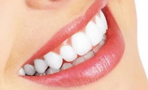 刷牙时牙龈出血严重是什么原因_刷牙刷牙时牙龈出血是什么原因