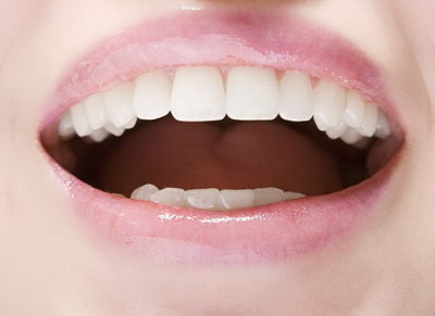 拔牙和洗牙可以同一天进行吗_拔牙齿打麻药的副作用会脱发吗