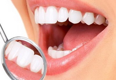 牙齿长得不齐有哪些原因造成的(造成牙齿不齐的原因有哪些)