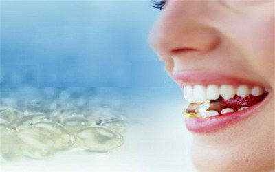 牙龈肿痛牙齿松动是什么原因导致了的(牙龈肿痛牙齿松动的原因)