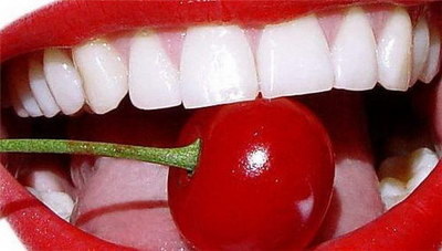 深龋补牙后自发性酸痛(为什么补牙后会出现自发性酸痛？)