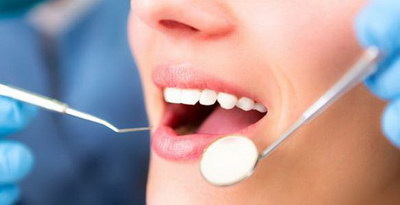 牙龈红肿是什么原因造成的
