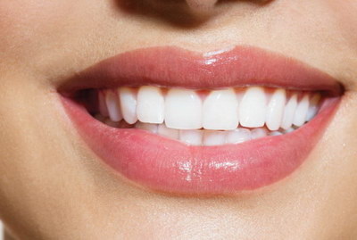 拔牙第几天能吃热的吗_拔牙干槽症有哪些表现