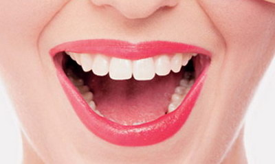 牙齿变白有什么好方法吗(牙齿变黄用什么方法变白)