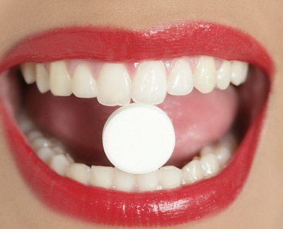 补牙封药第二次比第一次还疼_补牙封药粉色的是什么