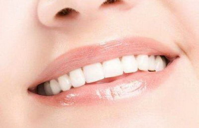 牙龈为什么会萎缩怎么恢复(牙龈为什么会突然萎缩怎么治疗)