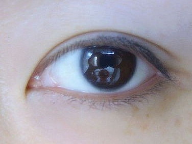眼霜眼膜眼部精华的区别(眼部精华眼霜眼膜使用顺序)