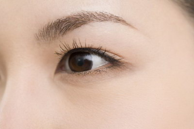双眼皮肿泡眼怎样才能彻底消除_双眼皮眼综合多久可以恢复自然
