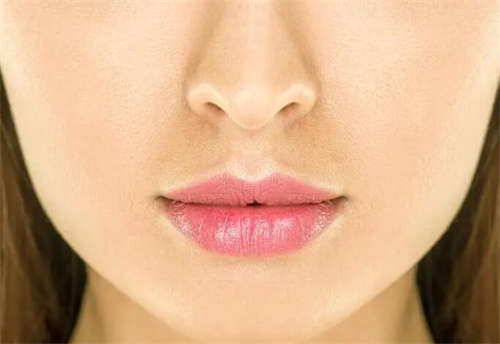 隆鼻之后多久可以性生活?隆鼻手术的副作用有哪些