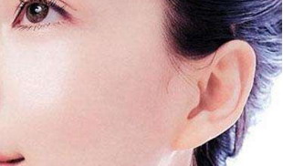 耳部刮痧的适应痧和注意事项_耳部修复手术效果