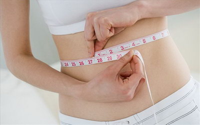减肥小妙招快速瘦肚子方法_减肥瘦腰瘦肚子的方法运动