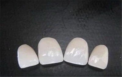 根管治疗后牙龈还是有白色的