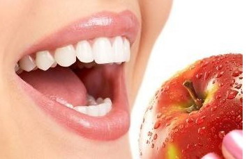 补过牙齿吃东西牙齿酸怎么办_补过牙齿有点松动和疼