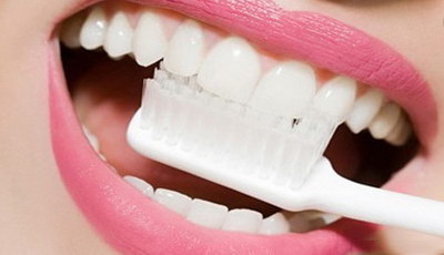 全瓷牙牙龈边缘出血了_全瓷牙贴片能保持多久