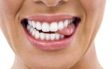 全瓷牙后牙龈红肿怎么办_全瓷贴面和全瓷牙的区别