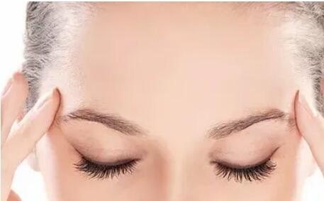 哺乳期可以割双眼皮_哺乳期割双眼皮恢复快