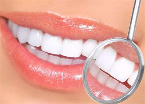 种植牙的不适用性有哪些_想知道哪个年龄段种植牙齿好